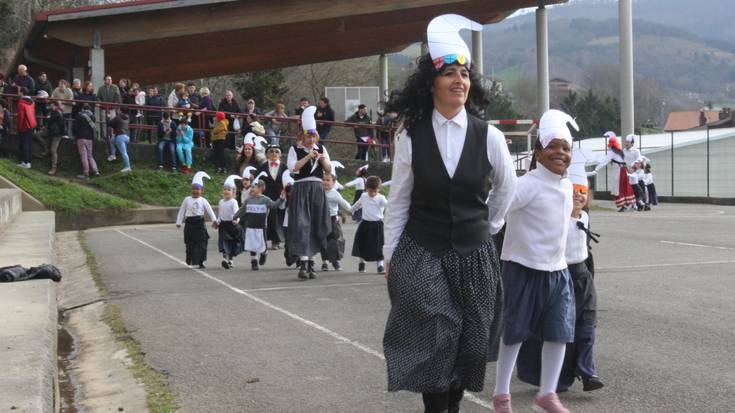 Sasoeta ikastetxeko inauteri festa