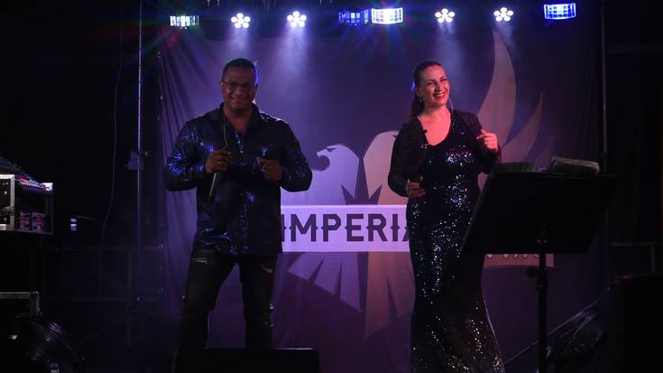 Isla plazara joandakoak dantzan jarri ditu Duo Imperial bikoteak